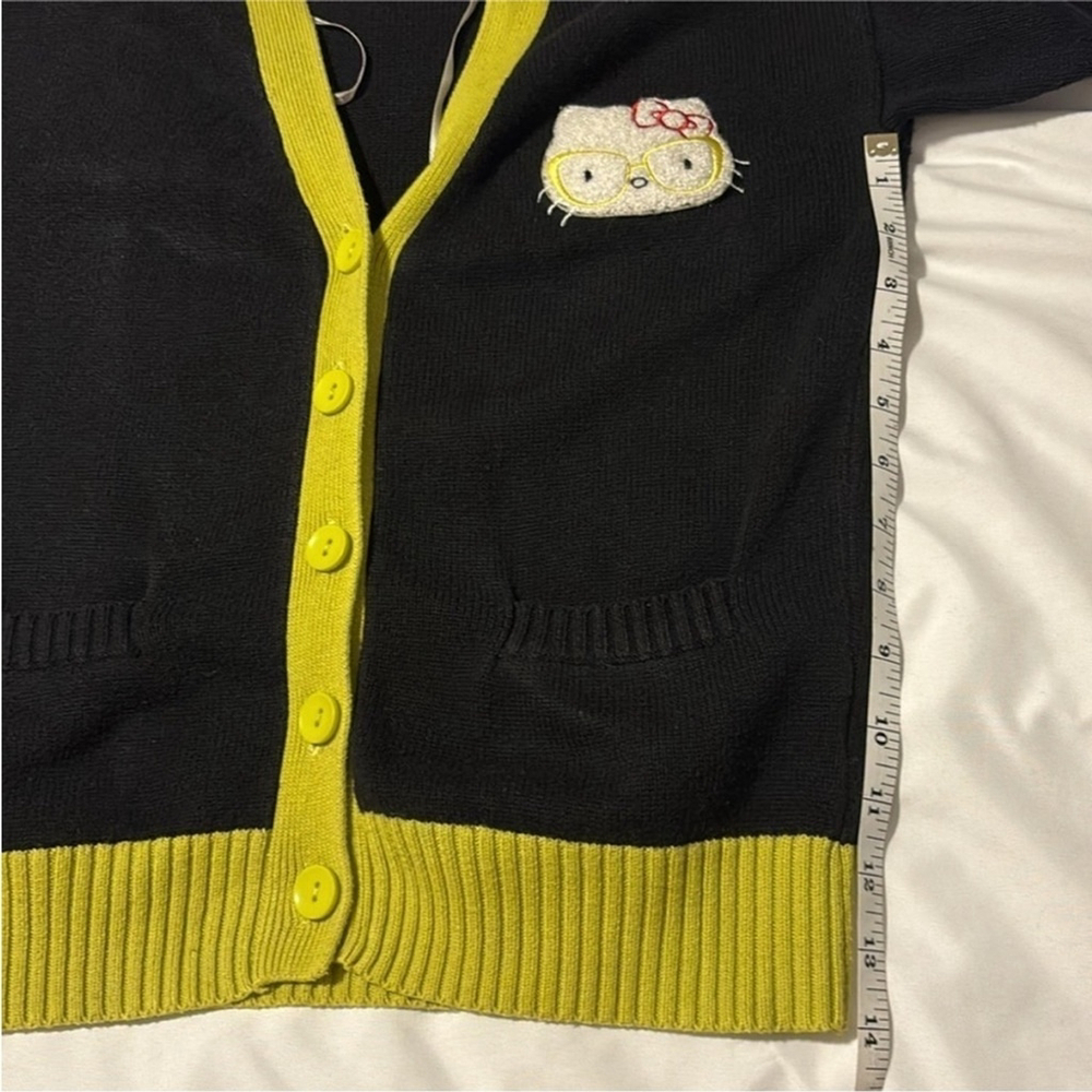 HELLO KITTY X FOREVER 21 button up cardigan front pockets black neon green small - Picture 11 of 13